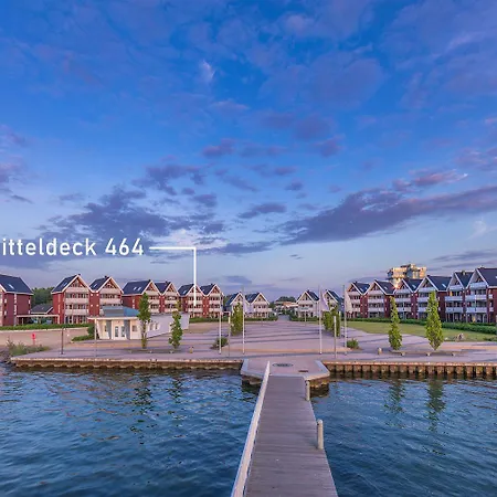 Mitteldeck 464 *